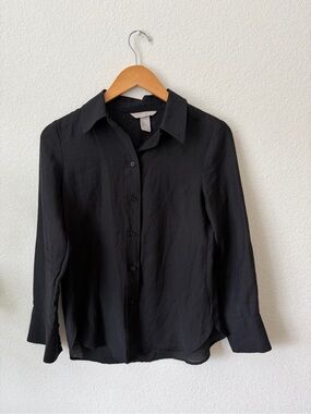 H&M Size XS Black Textured Button-Up Top Soft Light Weight